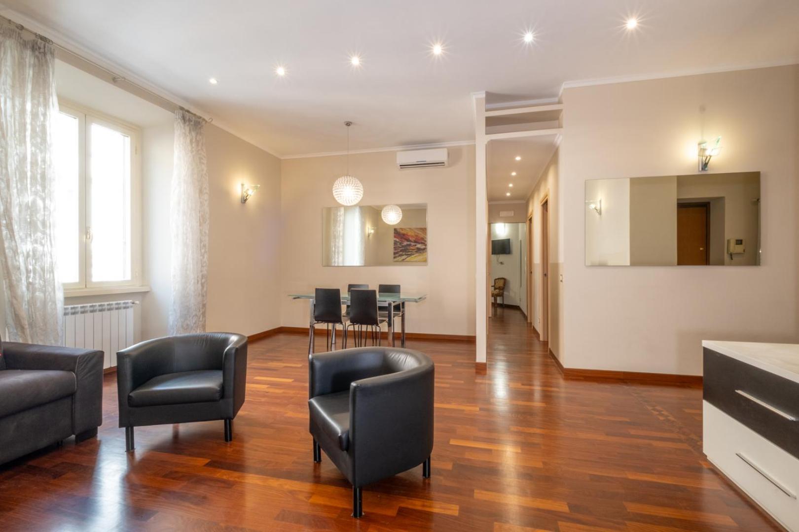 Trevi Fountain Big Apartment Appartamento