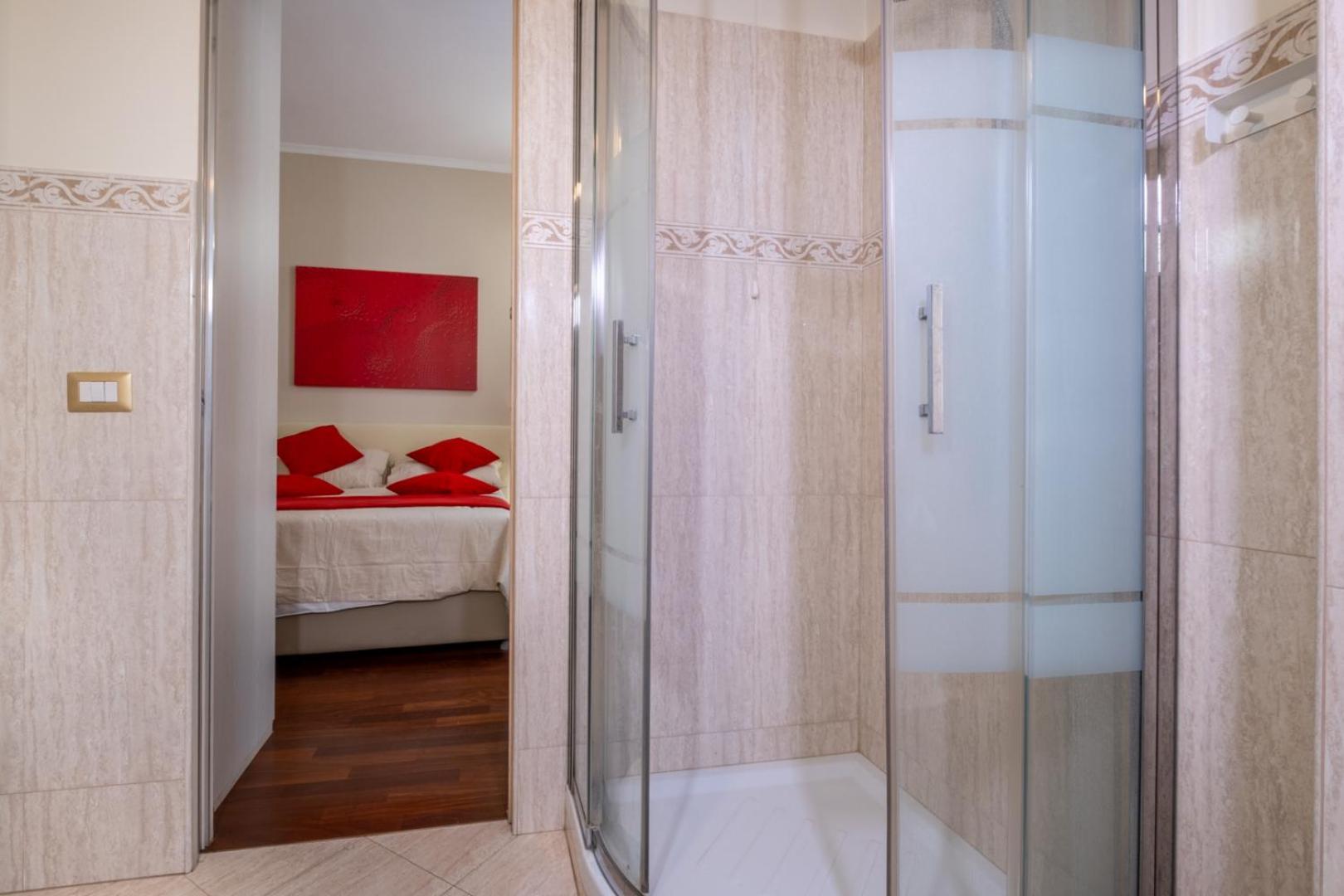 Trevi Fountain Big Apartment Appartamento